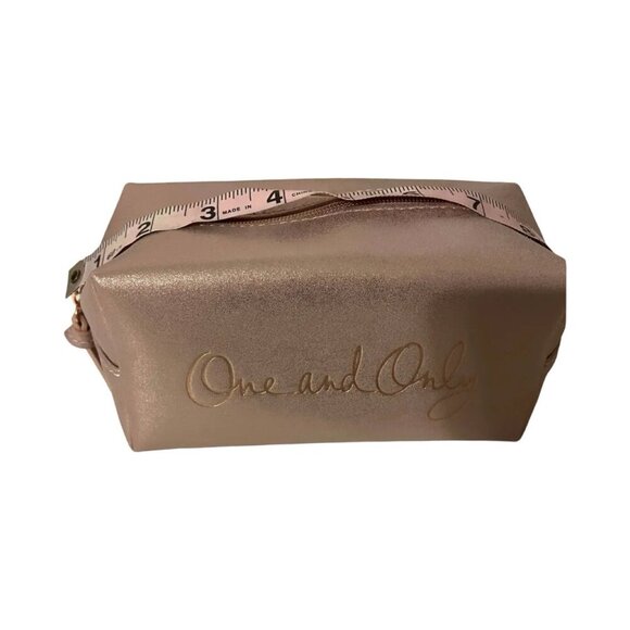 Elizabeth Arden “One and Only” Rose Gold Cosmetics Bag with Rose Gold Zipper. - Picture 7 of 7